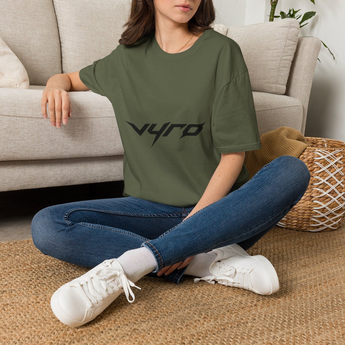 V4RO Logo T-Shirt — Minimal Tech Streetwear Graphic Tee