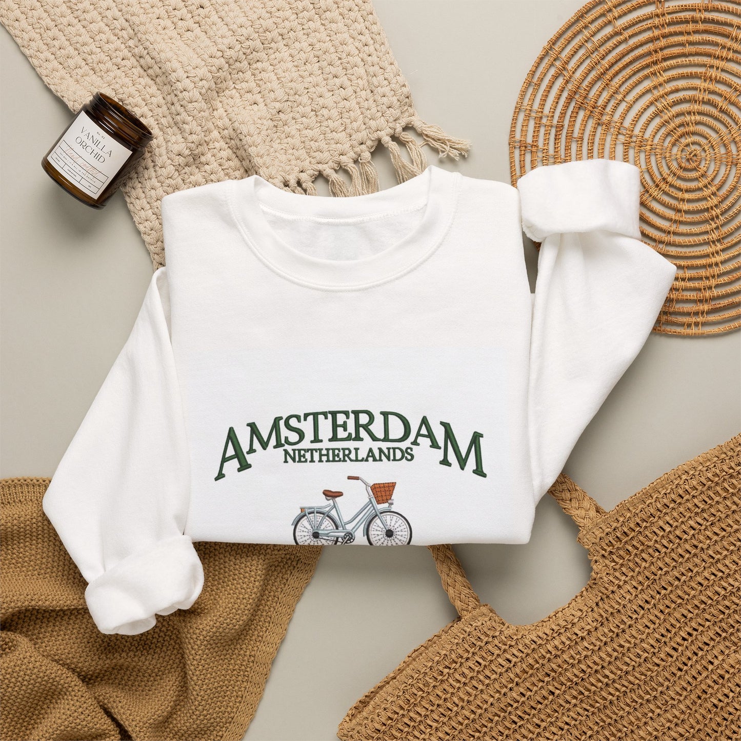 Amsterdam Bicycle Graphic Sweatshirt – The City of Freedom Crewneck