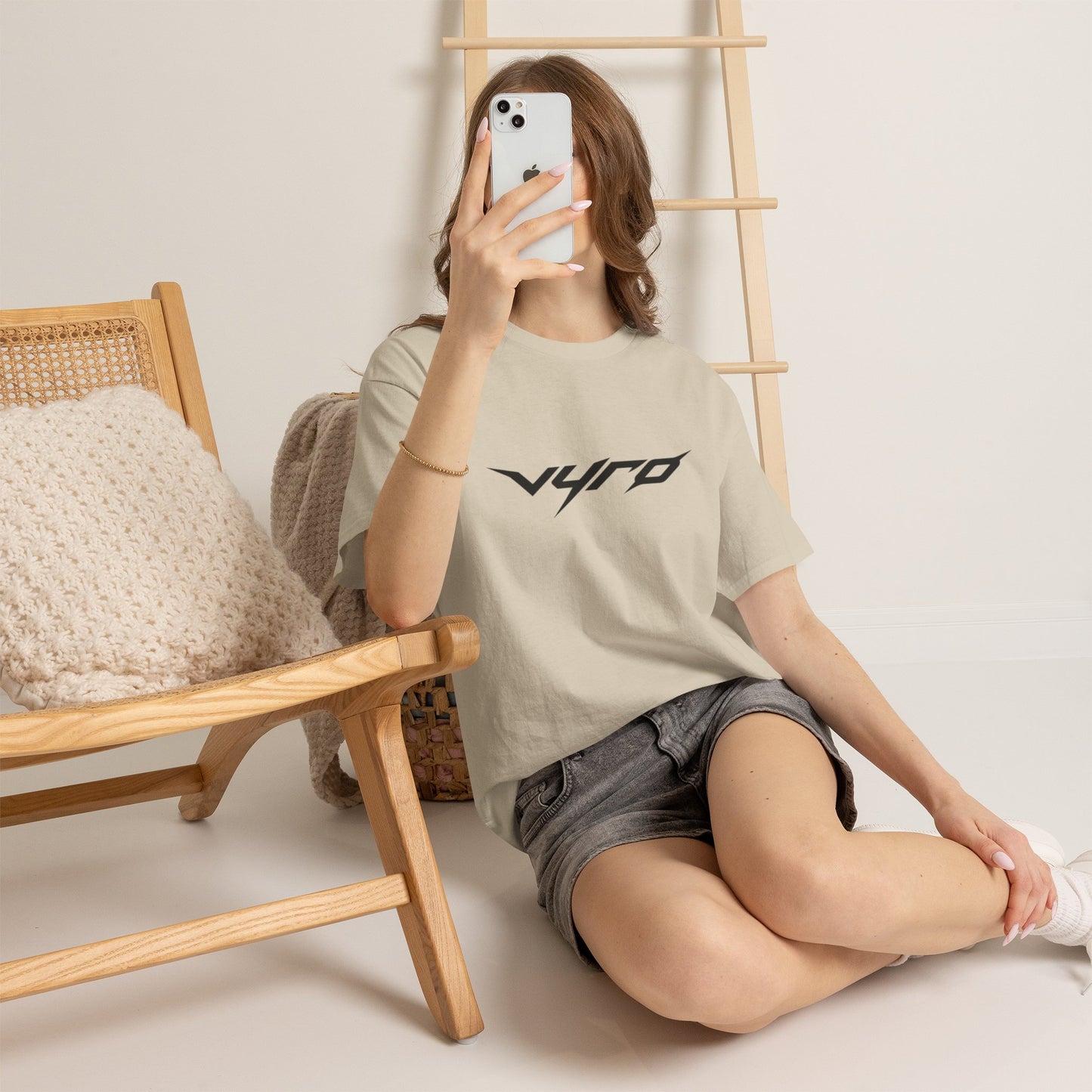 Vyro Graphic Tee — Retro BMW E30 Car Design T-Shirt