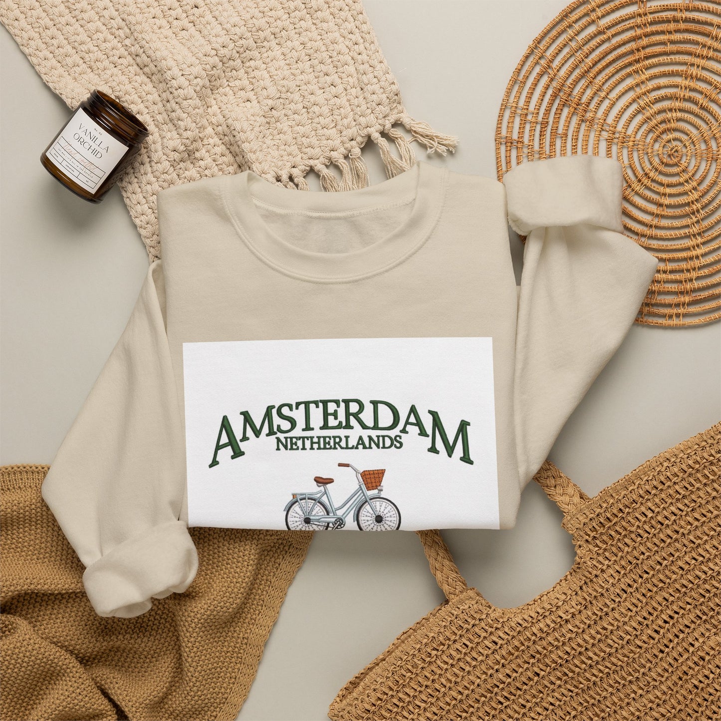 Amsterdam Bicycle Graphic Sweatshirt – The City of Freedom Crewneck