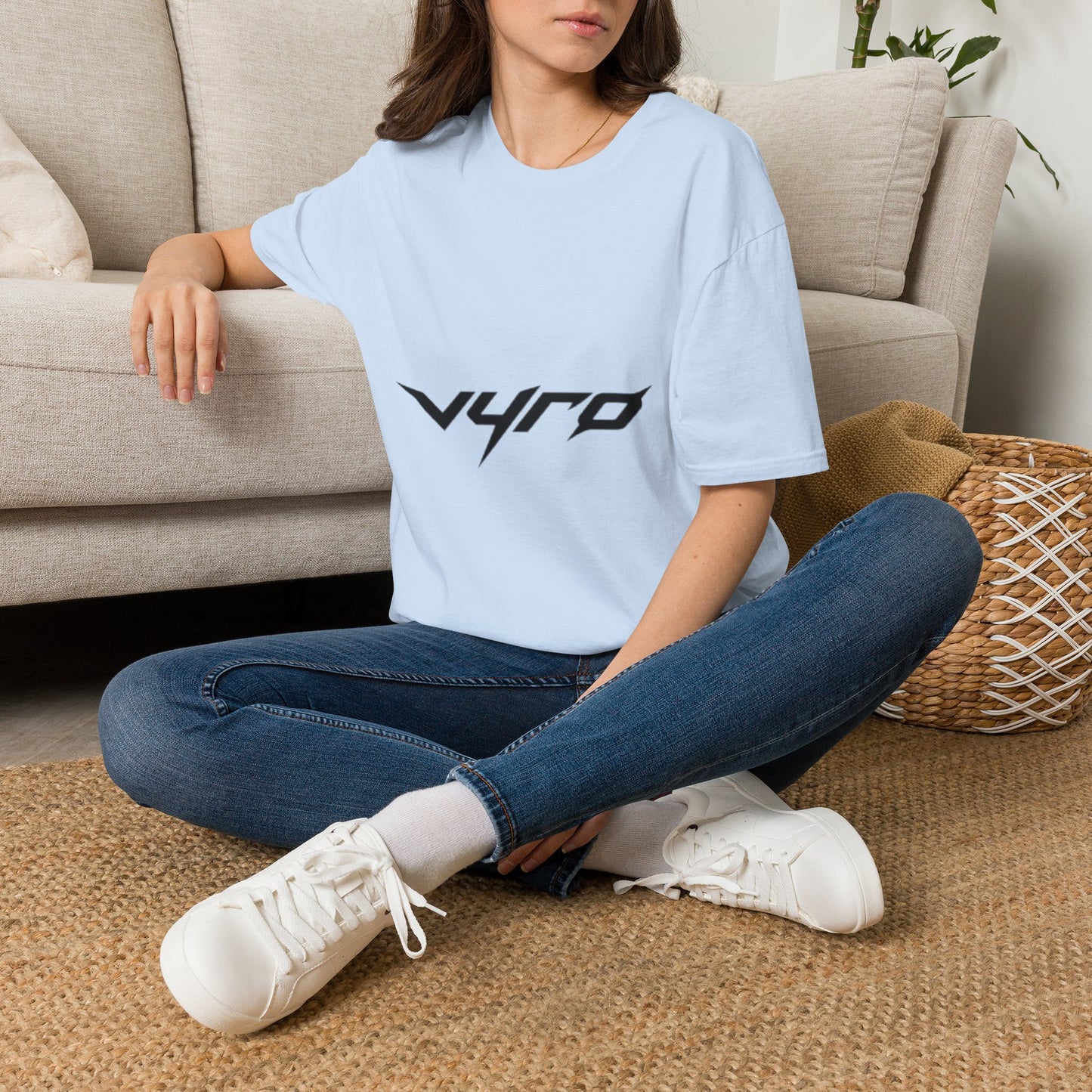 V4RO Logo T-Shirt — Minimal Tech Streetwear Graphic Tee