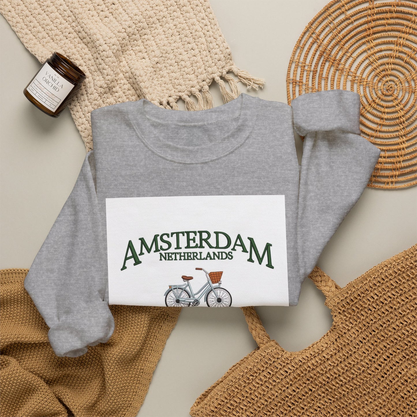 Amsterdam Bicycle Graphic Sweatshirt – The City of Freedom Crewneck